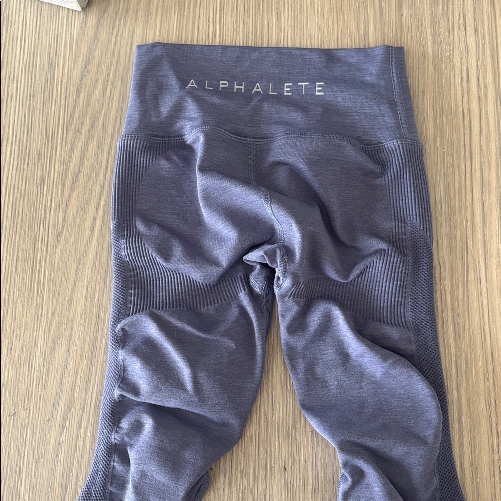 Alphalete High Rise Training Leggings Light Blue Ribbed Side Panels Size Small - Picture 4 of 7